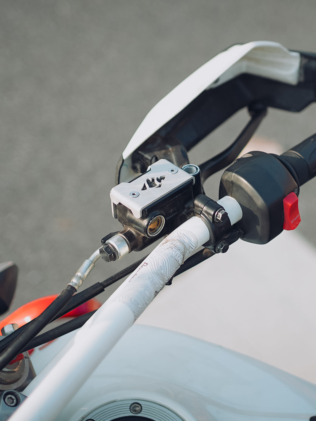 X Pulse 200 4V Pro Tricorn Front Oil Cap