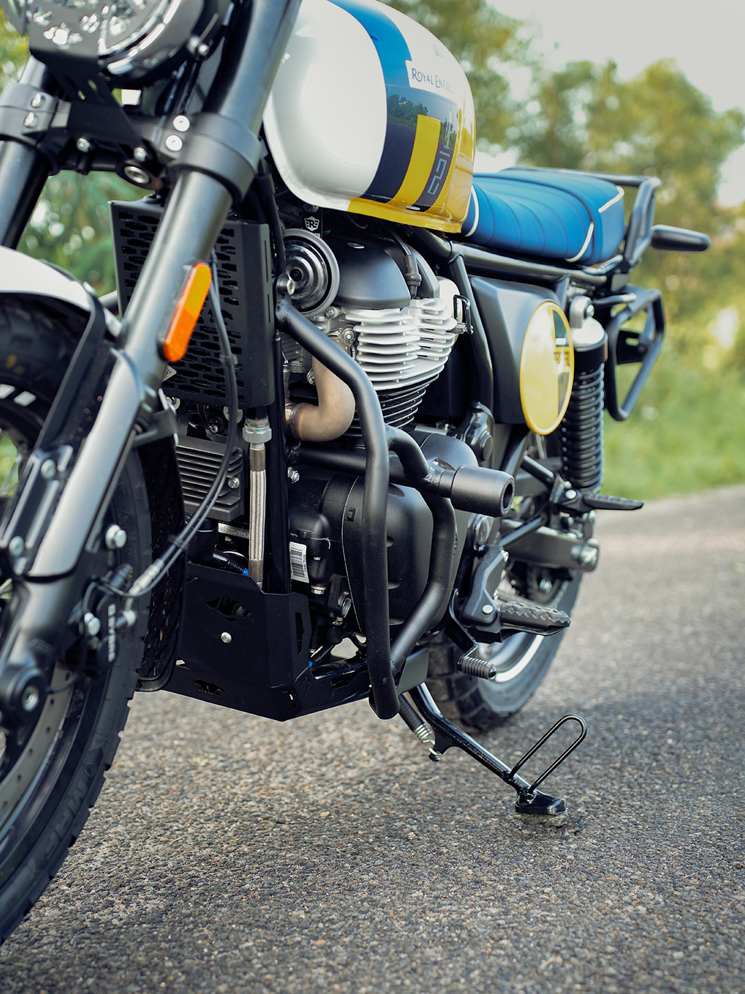 RE Bear 650 Thanos Crash Guard With Slider