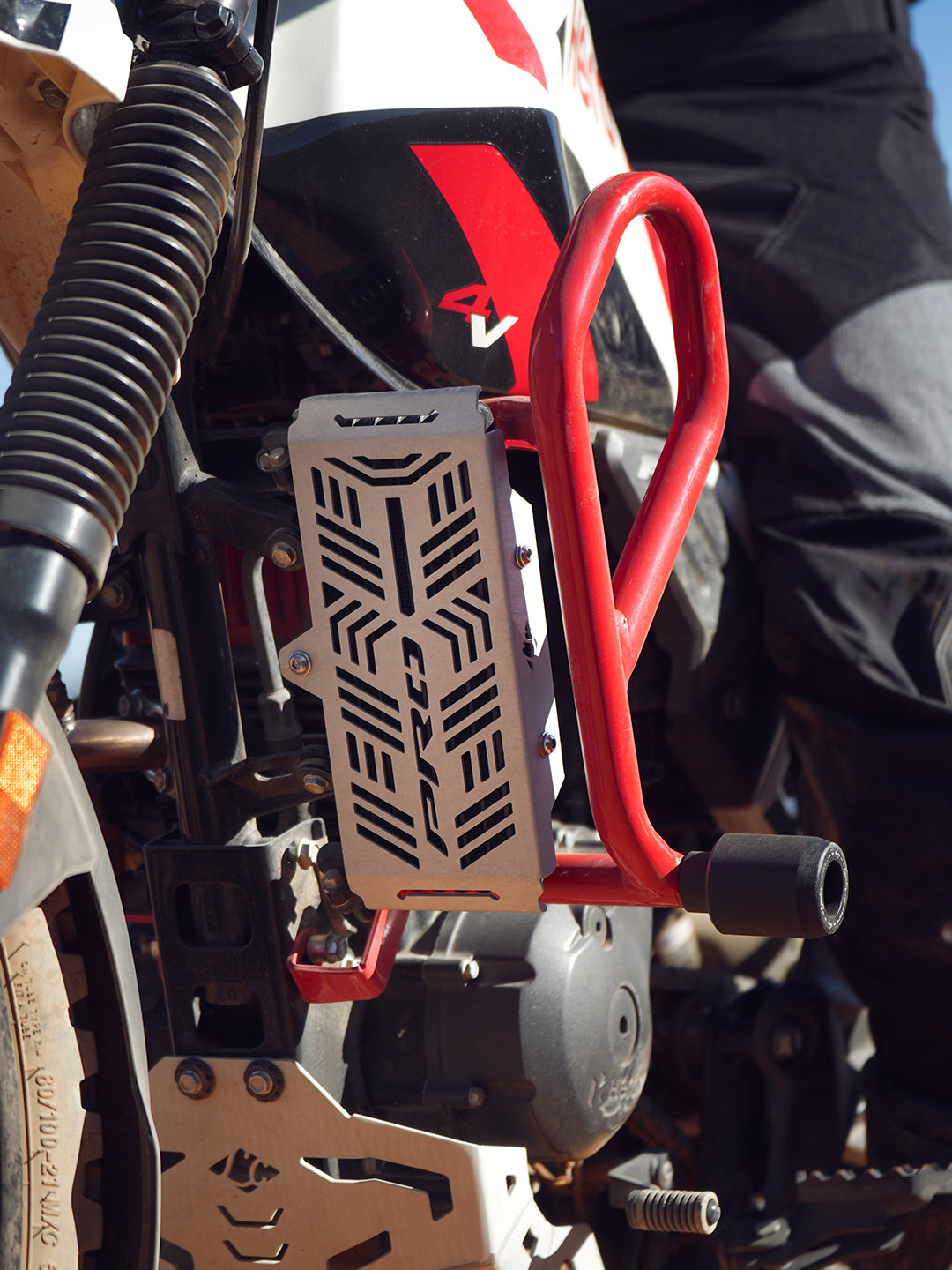 X Pulse 200 4V Pro Vector Radiator Grill