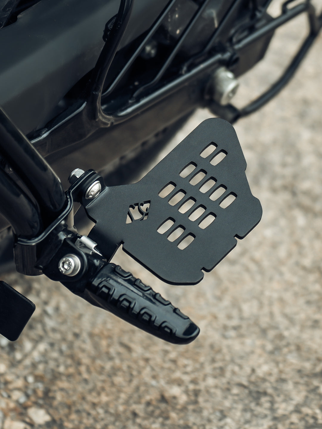 RE Guerrilla 450 Bolster Pillion Footrest