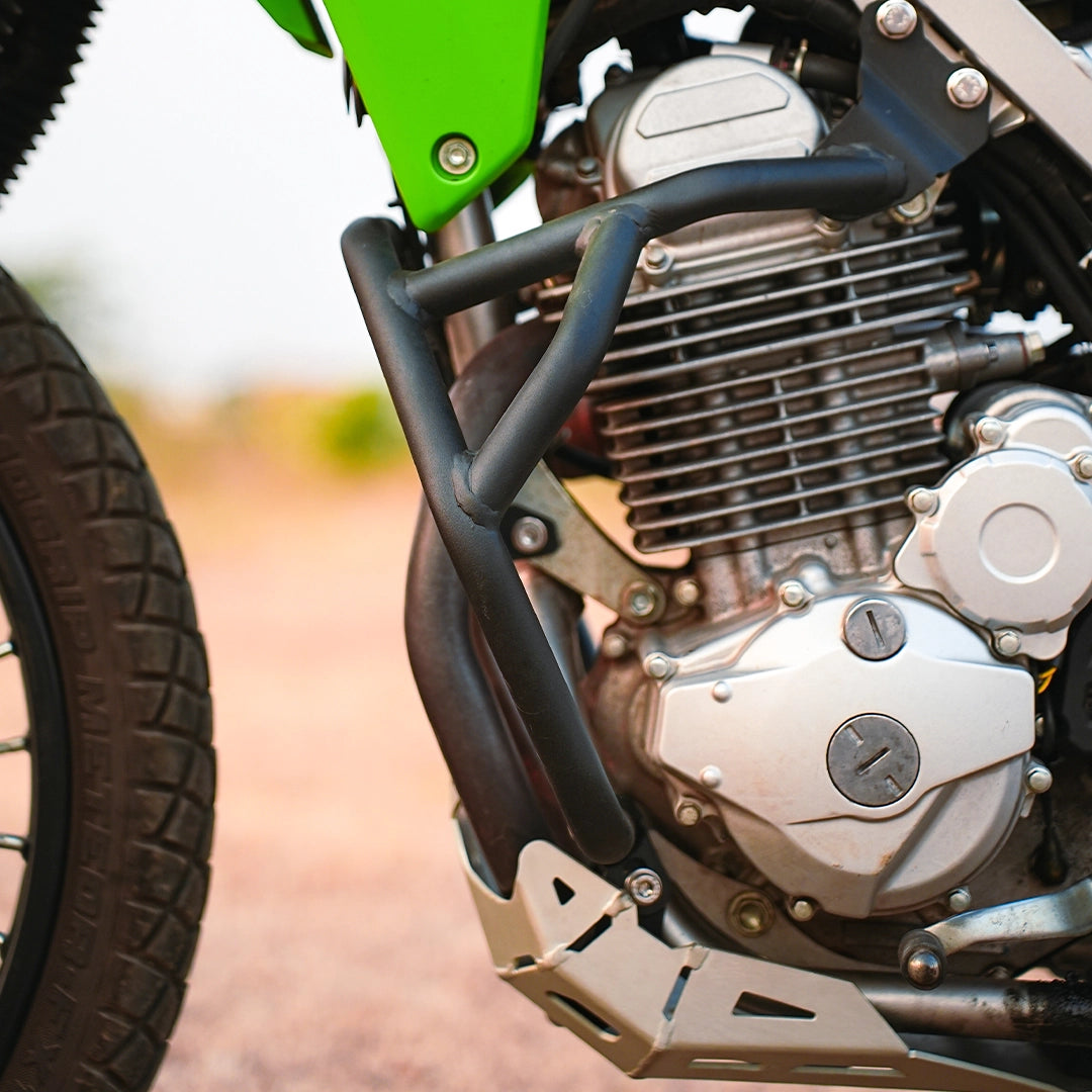 KAWASAKI KLX 230 BELLATOR CRASHGUARD -BLACK (CBU VERSION)