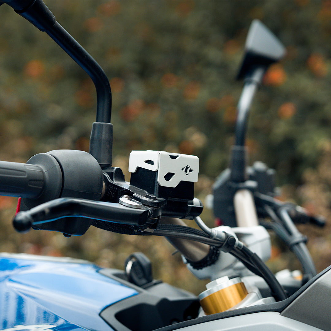 TVS APACHE RTX 300 TRICORN FRONT OIL CAP