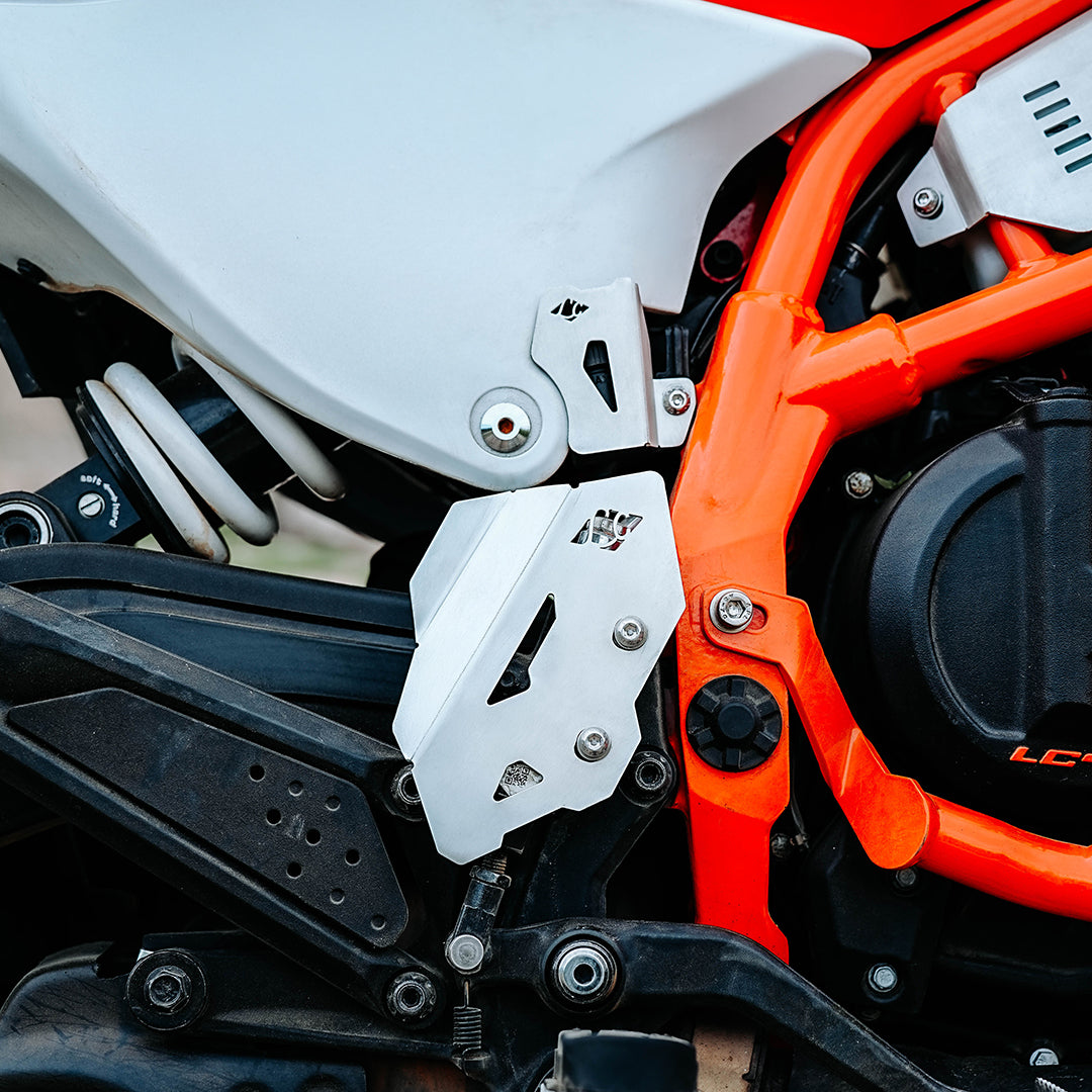 KTM 390 Enduro R Casque Rear Oil Cap Silver