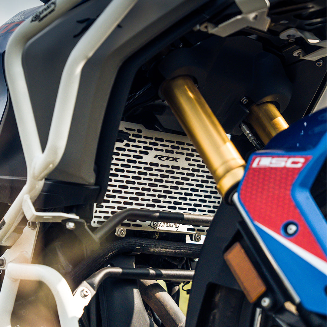 APACHE RTX 300 VECTOR RADIATOR GRILL SILVER